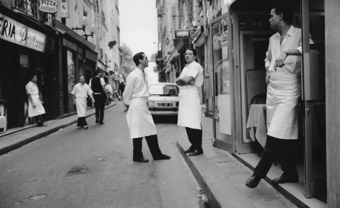 A Waiter in Paris – Edward Chisholm